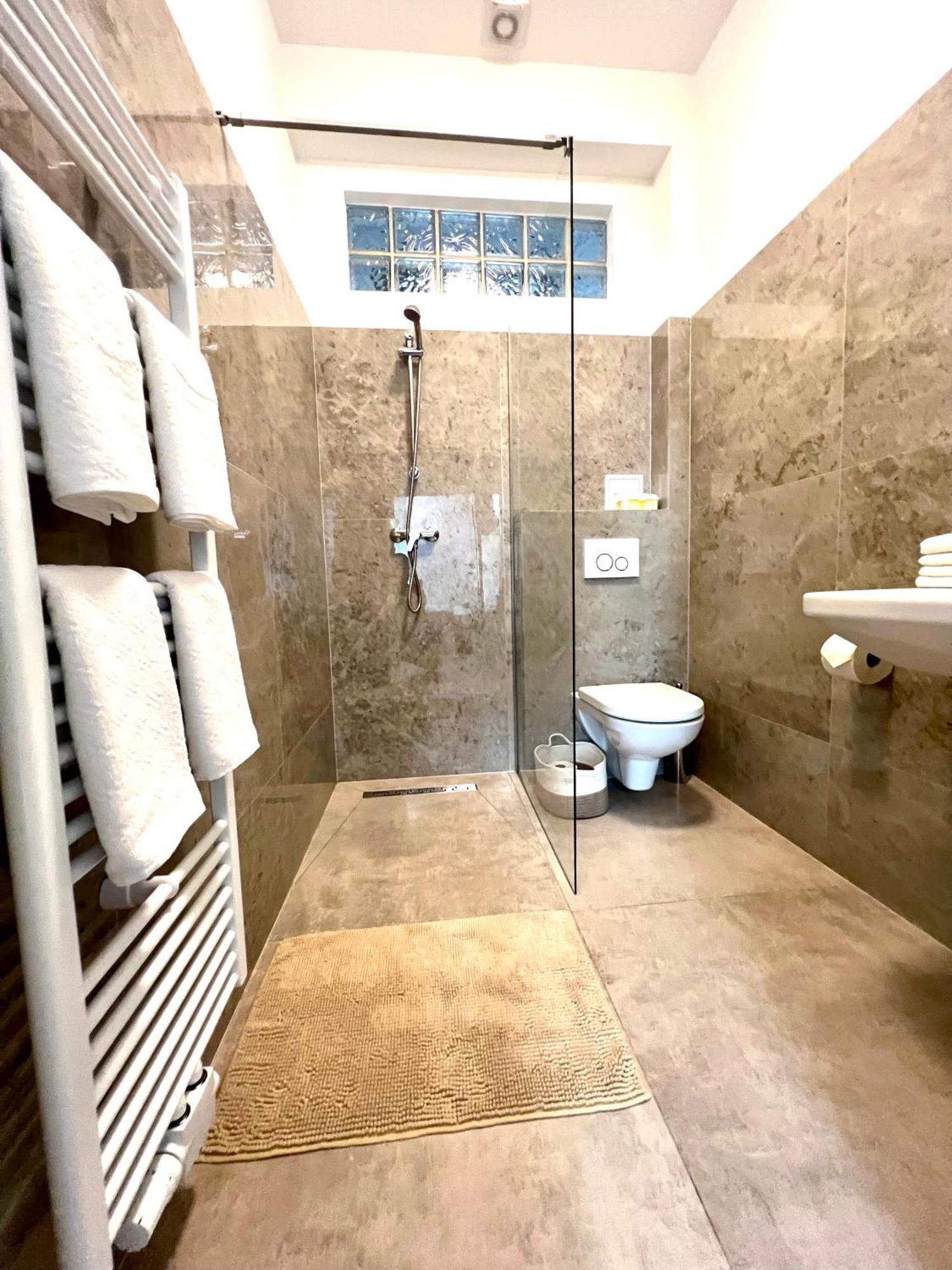 Grosszuegiges App. 2 Schlafzimmer Apartament